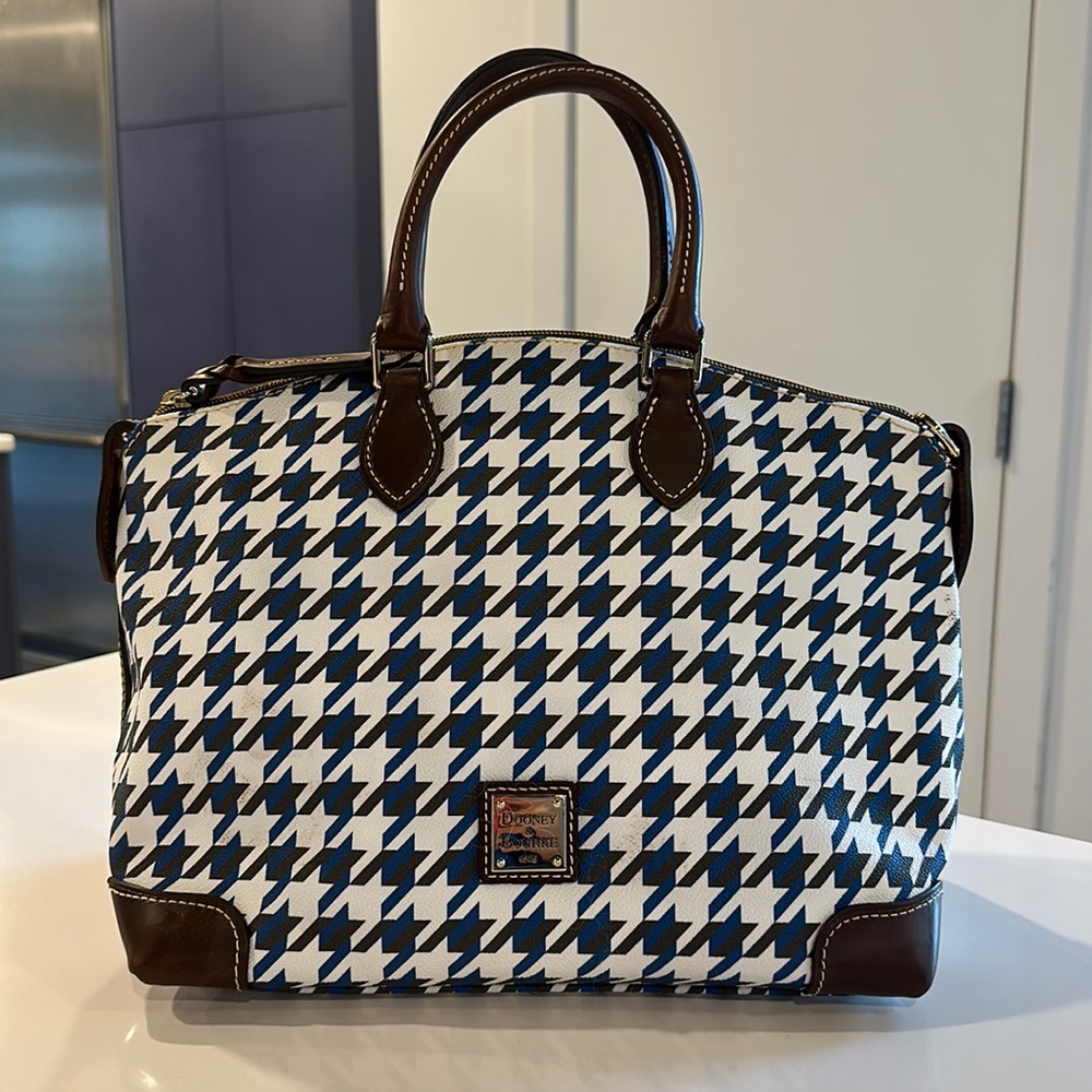 Dooney & Bourke houndstooth handbag